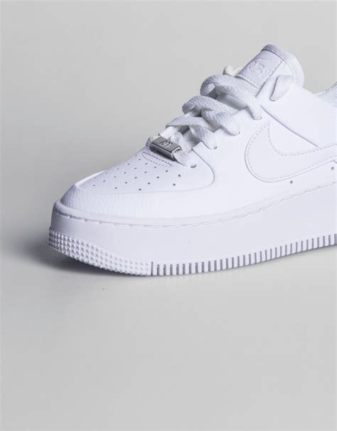 air force 1 sage low white